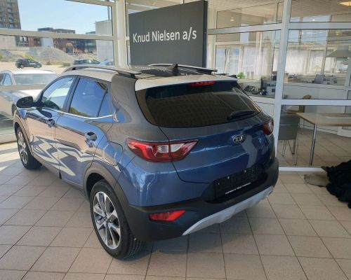 Kia Stonic, T-GDi Attraction+